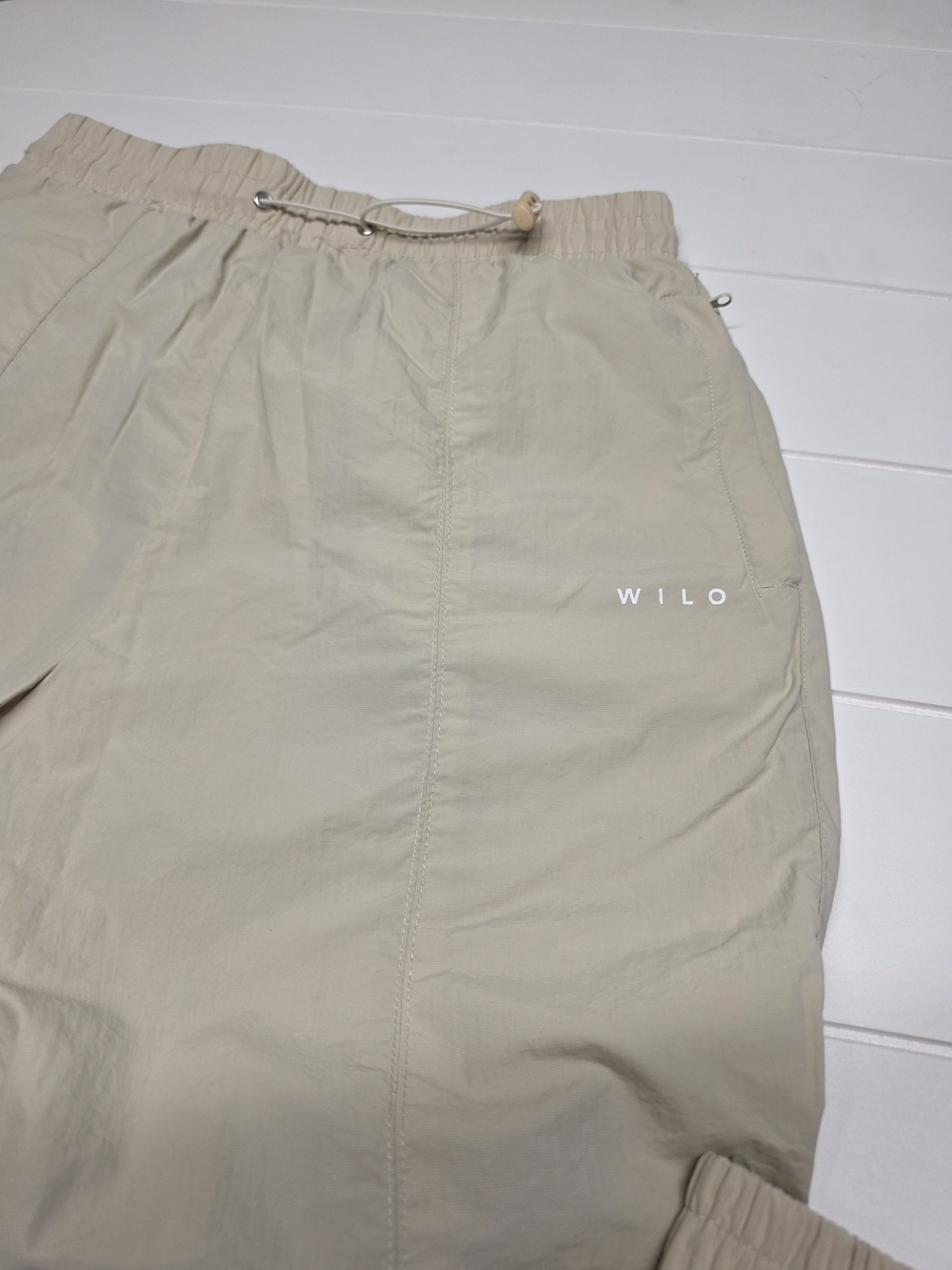 Wilo The Label Parachute Jogger Pants W/pockets Cream Womens SMALL - Picture 3 of 5